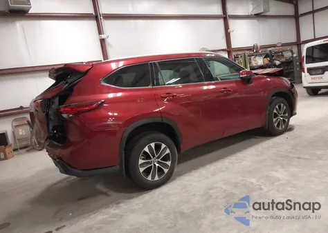 2022 Toyota Highlander Xle из США, поврежденный, VIN 5TDGZRBH8NS224584
